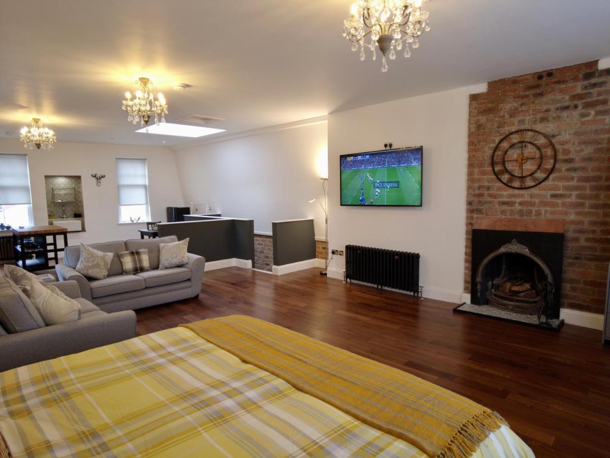 The Bards Loft, Large Studio Apartment Άυρ Εξωτερικό φωτογραφία
